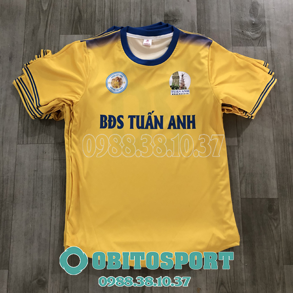 Mẫu áo bóng đá thiết kế màu vàng