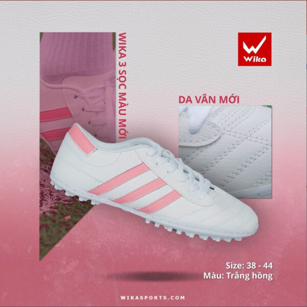 Giày đá bóng mới