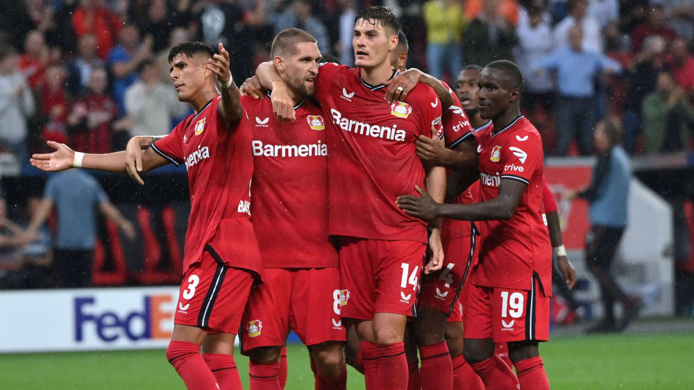 Mẫu áo clb Leverkusen sân nhà 23/24